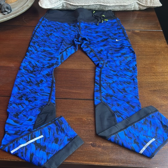 3 pair Nike - DriFit work out Legging size S P - Picture 7 of 15